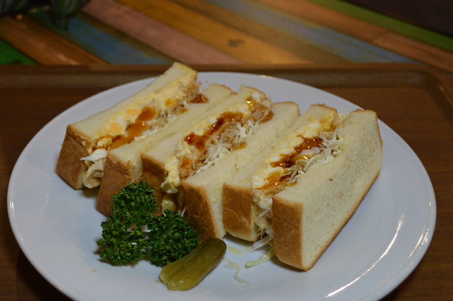 チキンたまごサンド