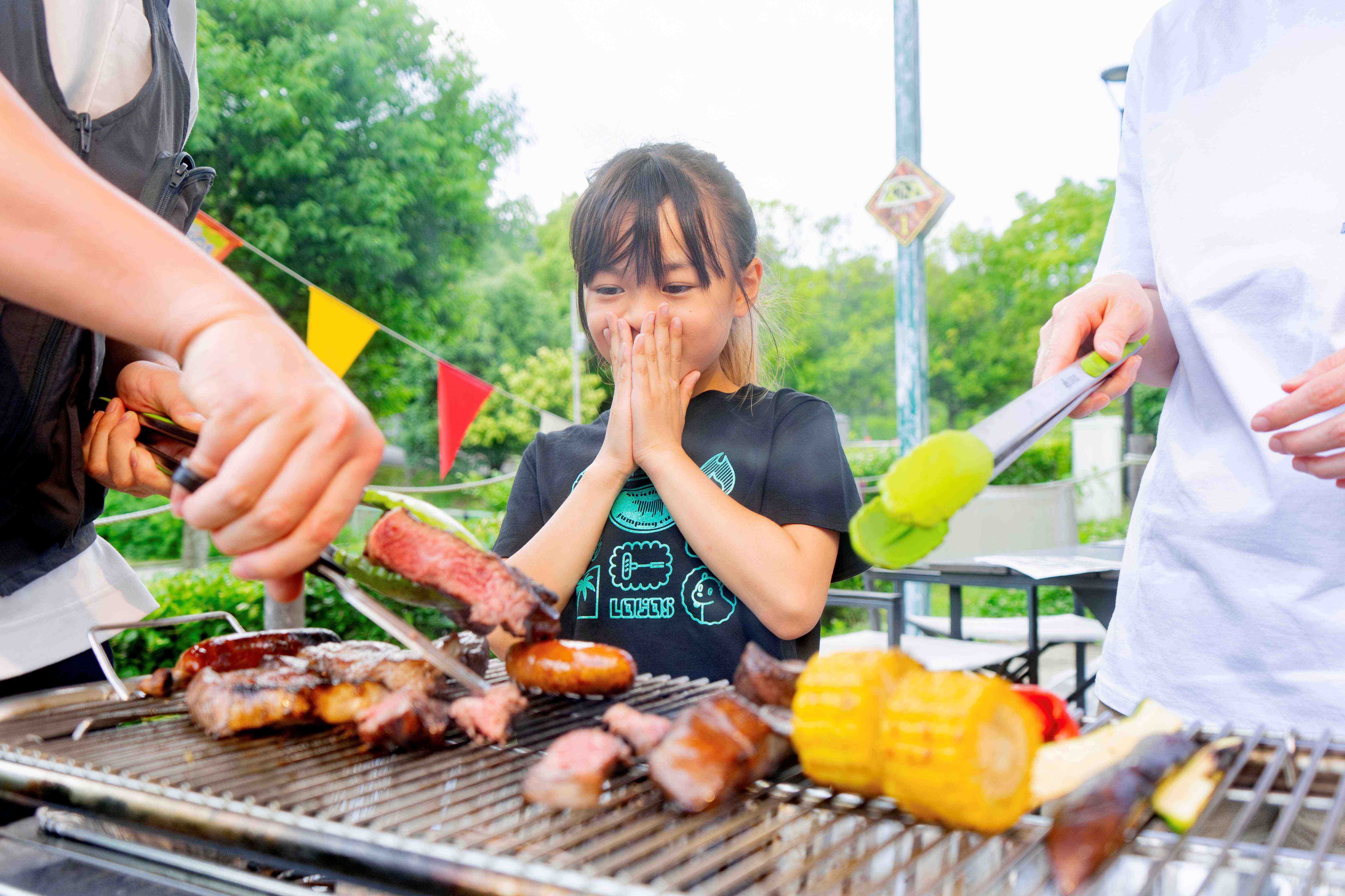 【京都で手ぶらBBQ】 夏休みは家族でロゴスランドへ！宿泊も外遊びも楽しめるアウトドアスポット